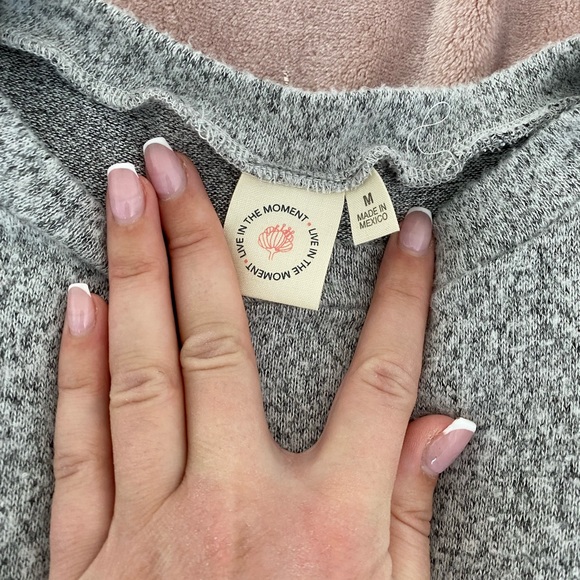 Grey Long-Sleeve - Picture 2 of 2